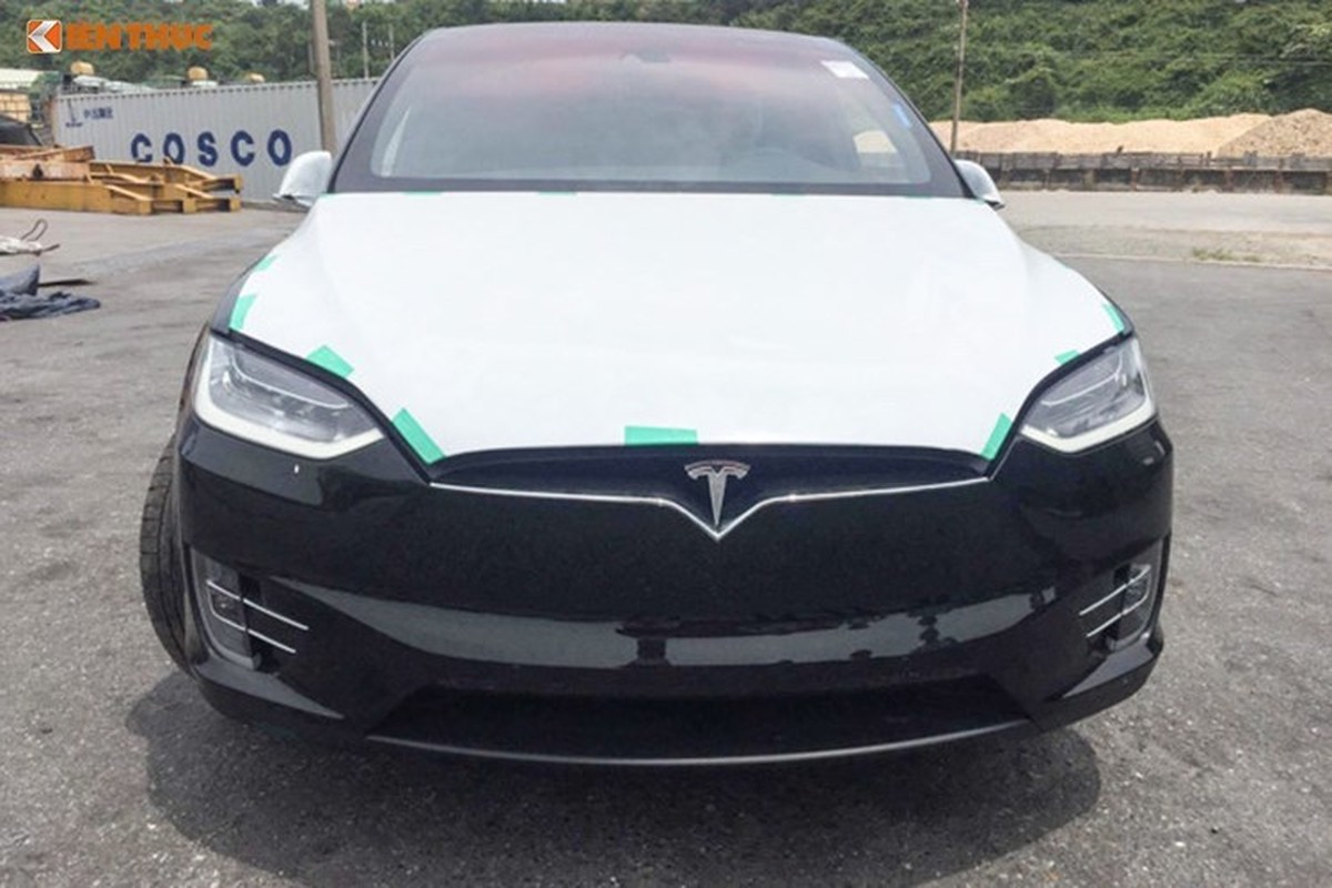 Sieu xe dien Tesla Model X doc nhat Viet Nam ra bien-Hinh-4