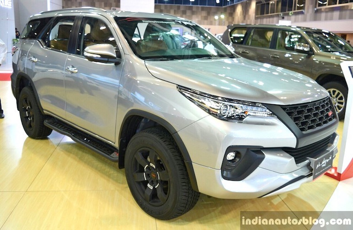 Toyota Fortuner ban the thao TRD “sieu ngau” gia 755 trieu