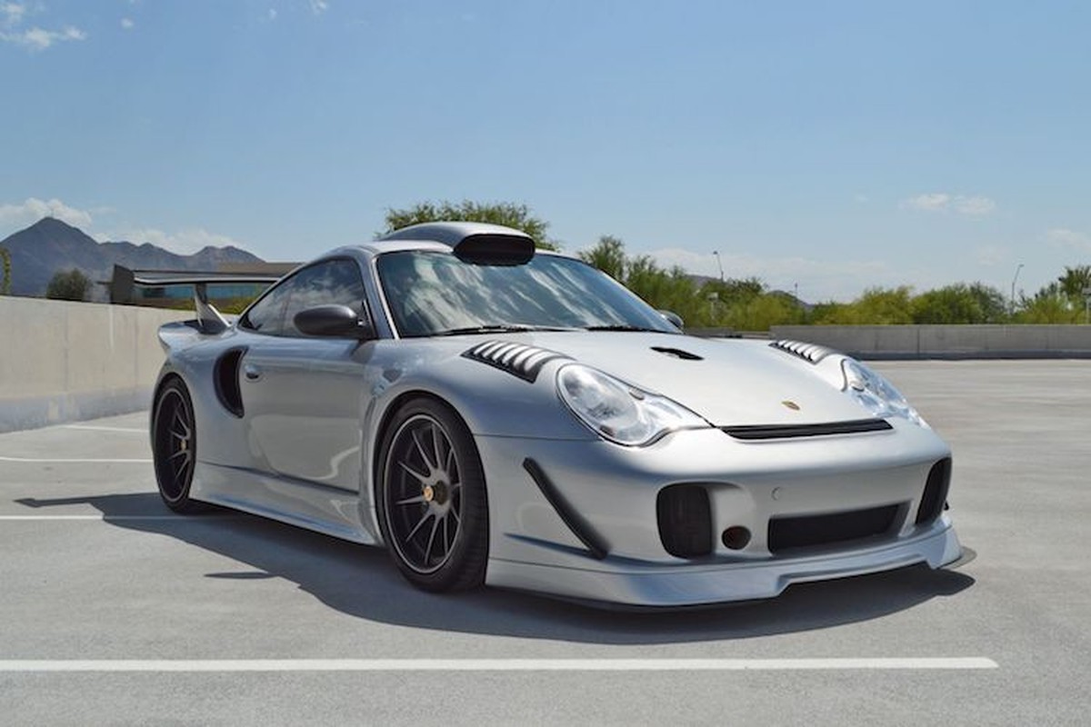 Sieu xe Porsche 911 GT2 do “sieu khung” gia 6,8 ty
