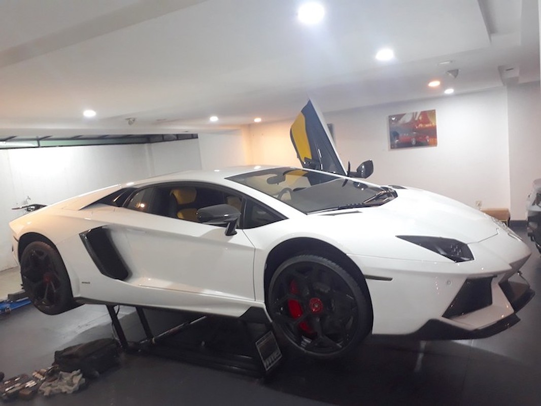 Sieu xe Lamborghini Aventador 26 ty do “chan khung“ o SG