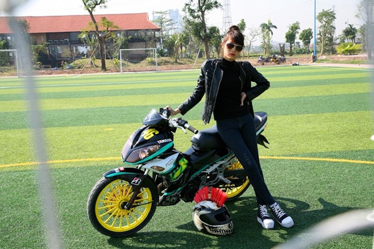 Nu biker Viet do dang ben “xe no” Yamaha X1R-Hinh-3