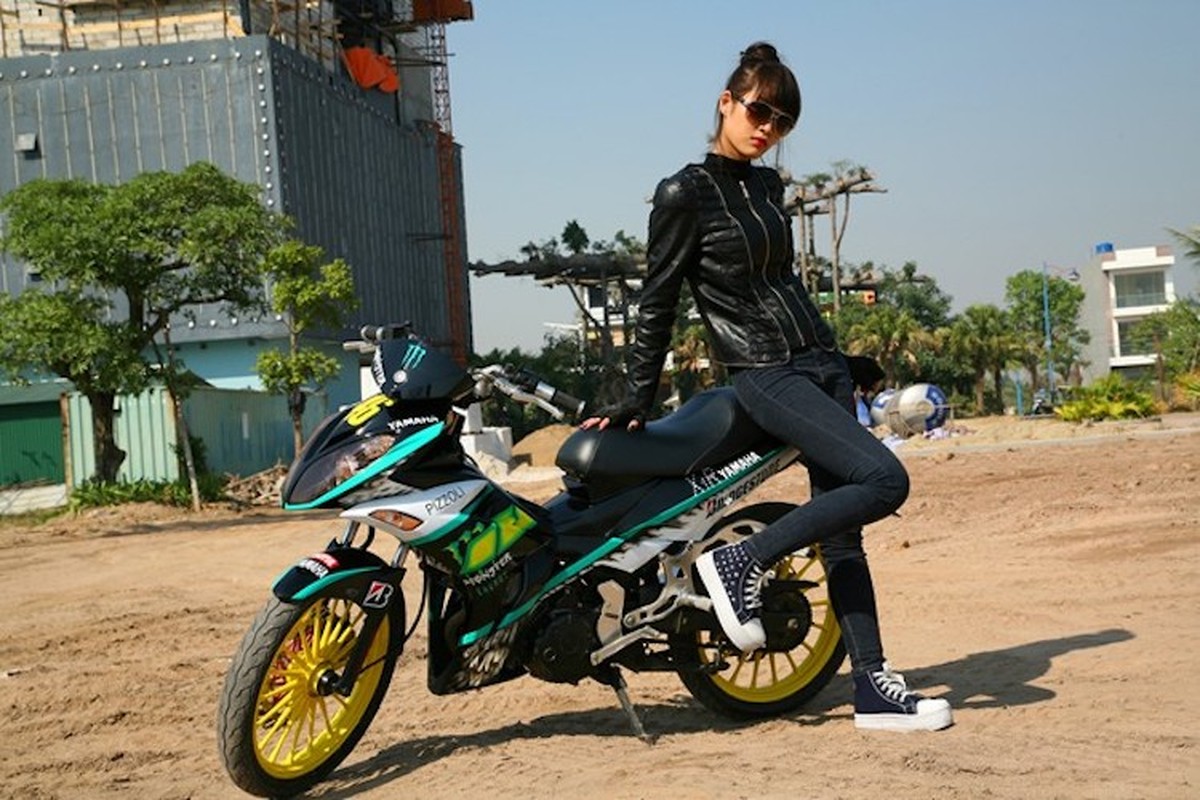 Nu biker Viet do dang ben “xe no” Yamaha X1R-Hinh-5