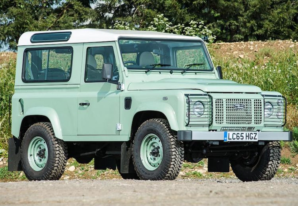 Mr.Bean ban xe dia hinh Land Rover Defender gia 1,3 ty-Hinh-2