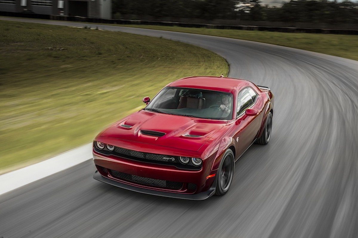Dodge Challenger Hellcat 2018 “them co bap” gia 1,6 ty dong-Hinh-5