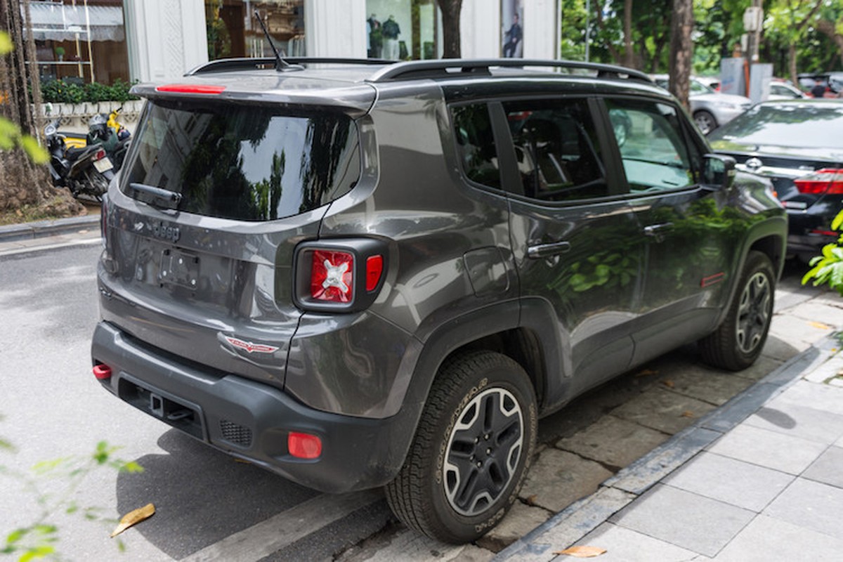 Xe SUV &quot;sieu re&quot; Jeep Renegade tai Ha Noi-Hinh-3