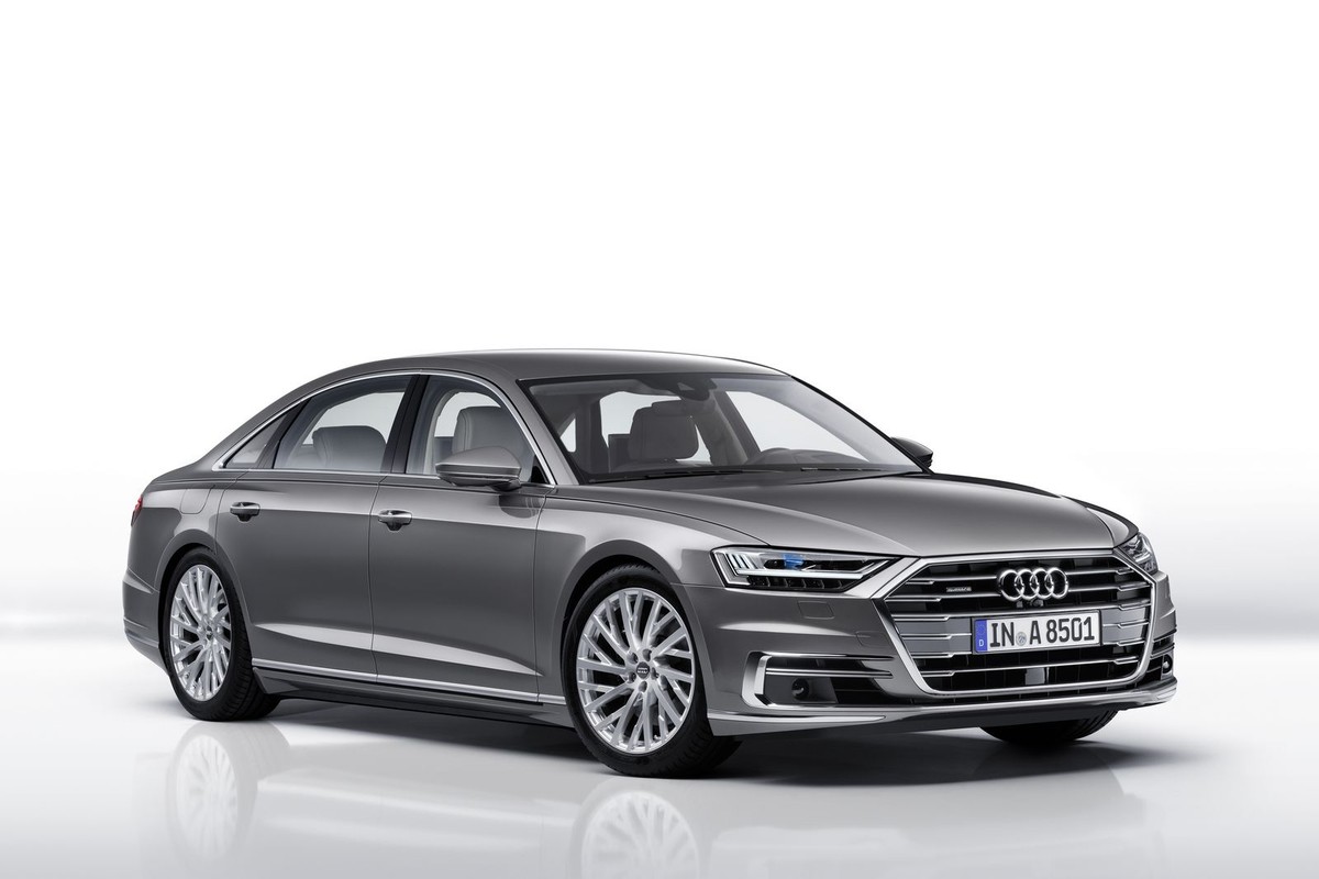 Audi A8 2018 gia 2,34 ty thay doi gi so voi cu