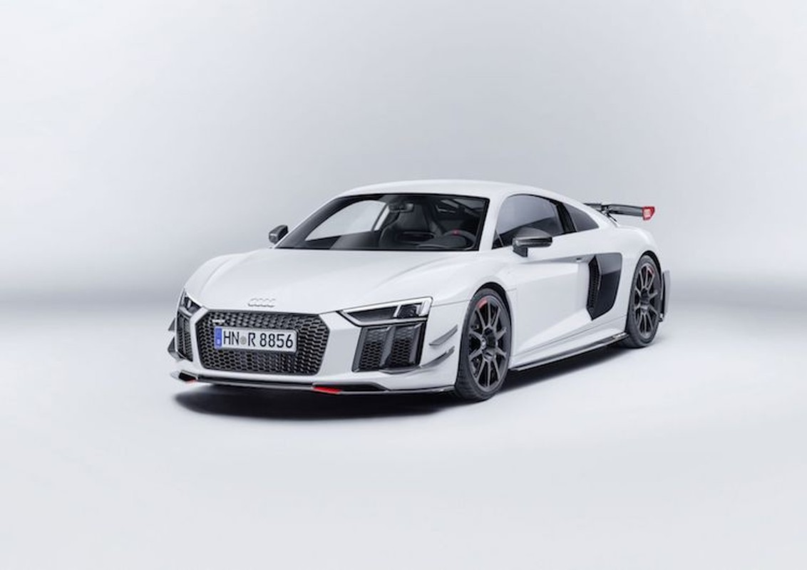 Audi R8 “nang doi” sieu xe dua voi goi do chinh hang