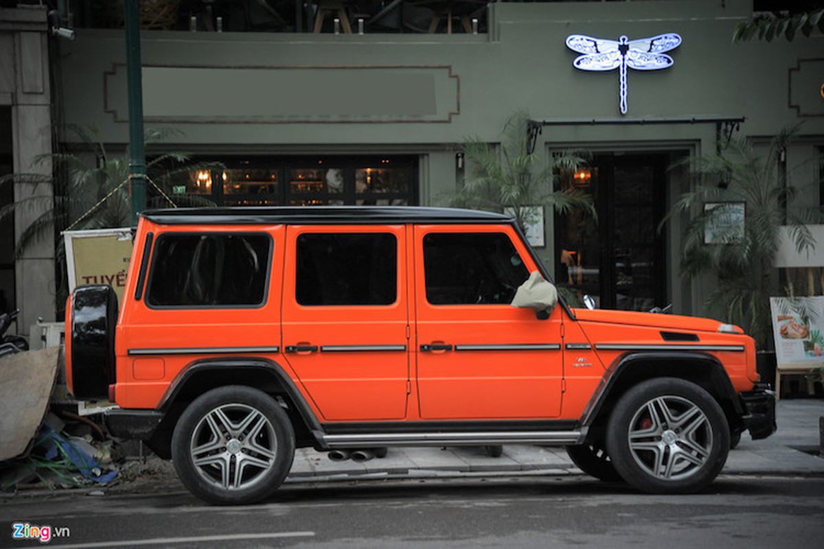 Mercedes G63 AMG tien ty, mau cam lan banh tai Ha Noi-Hinh-2