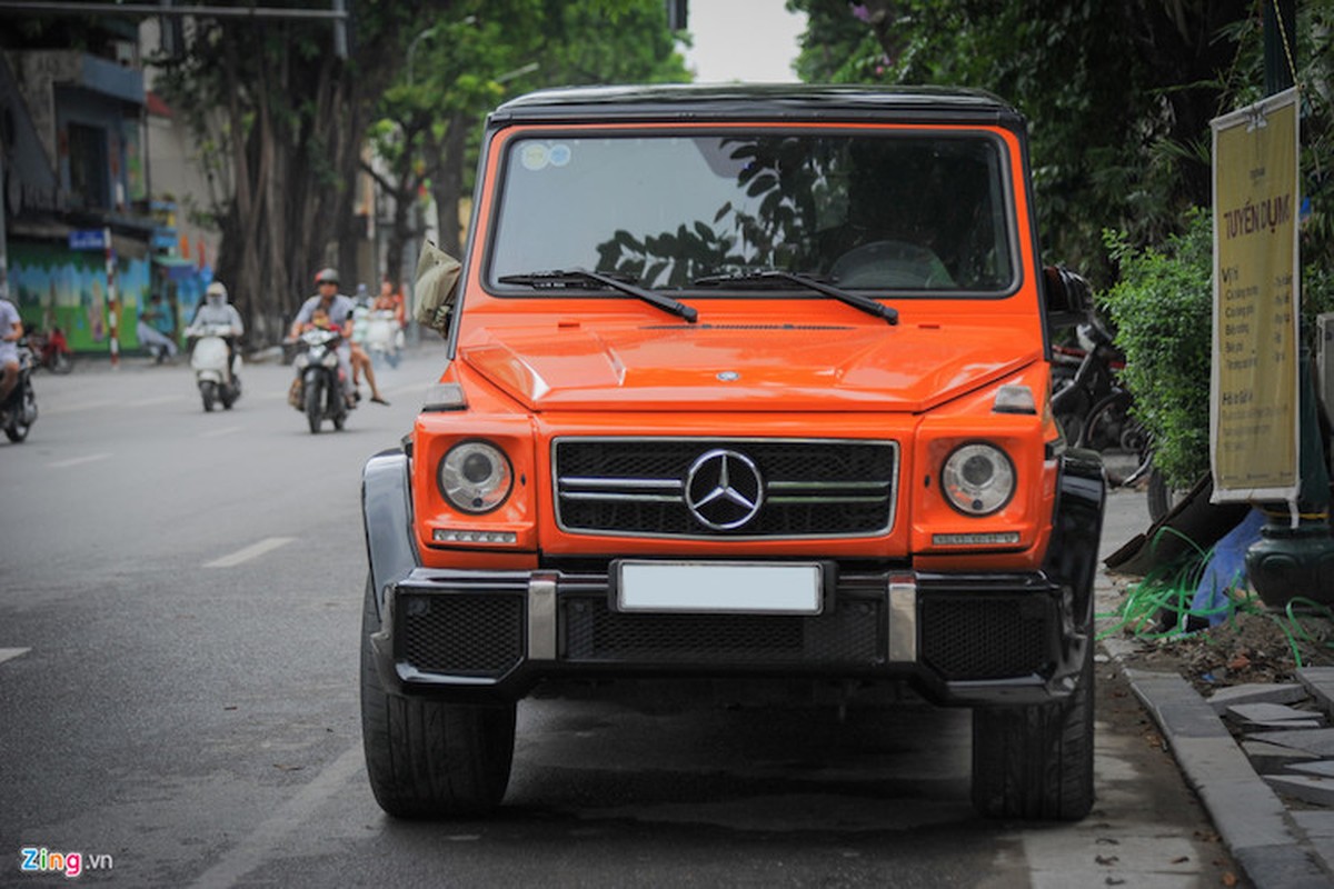 Mercedes G63 AMG tien ty, mau cam lan banh tai Ha Noi-Hinh-3