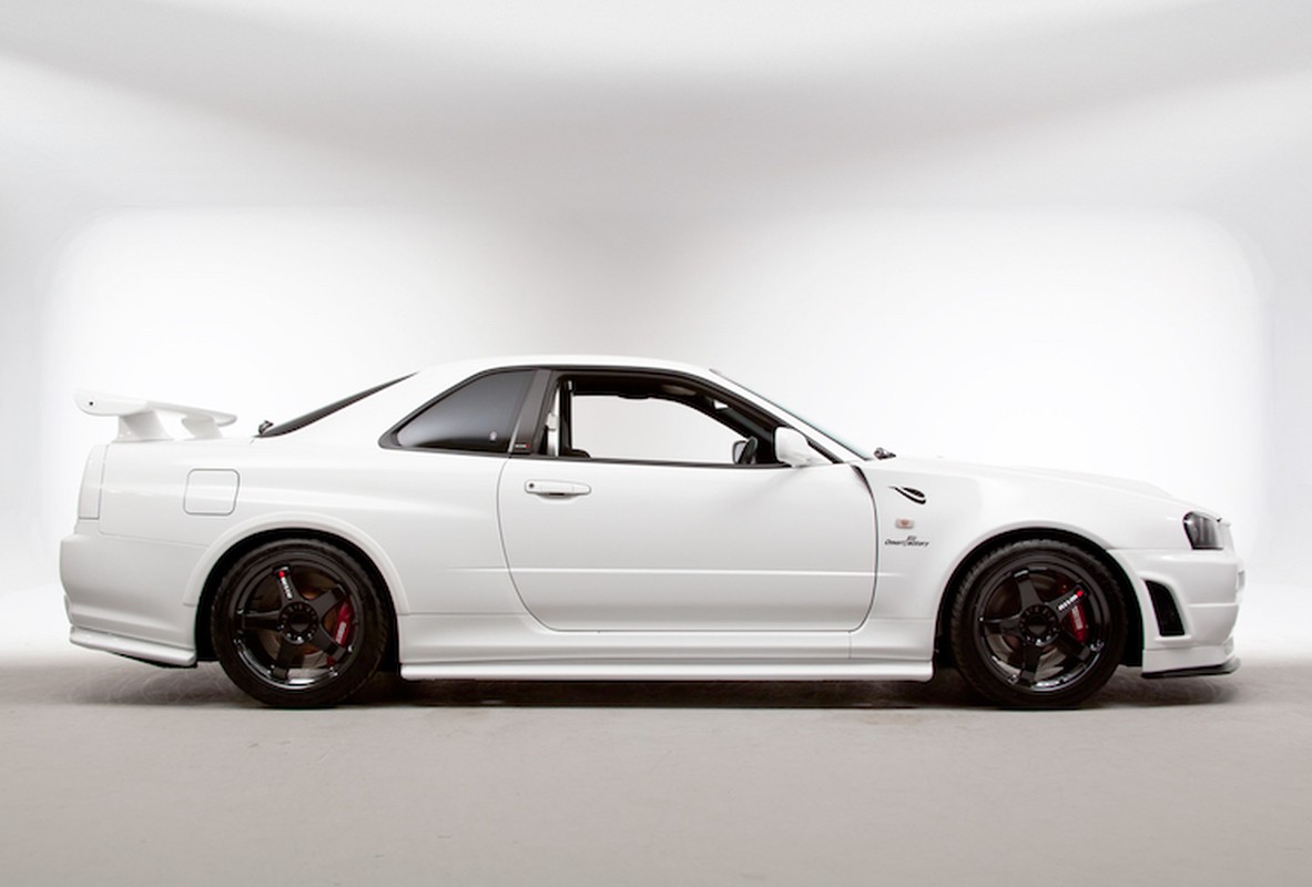 Xe Nissan Skyline GT-R doi cu gia “chat” 5,48 ty-Hinh-2