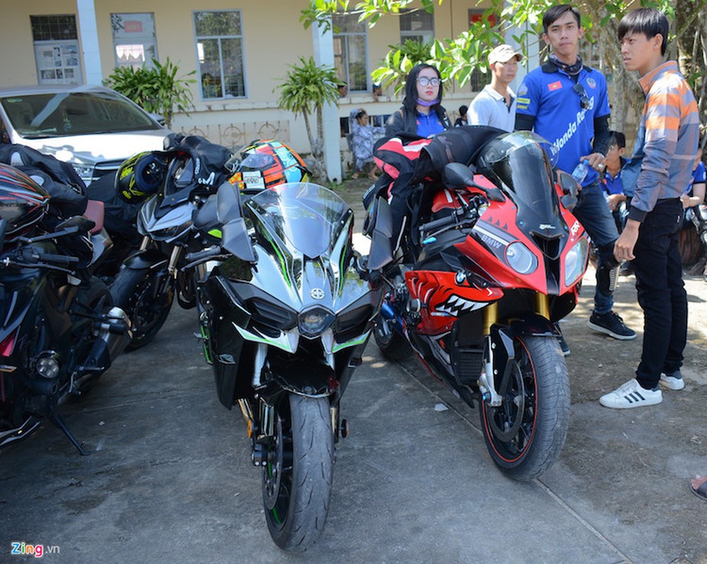 Dan sieu moto tien ty lan banh tai Soc Trang-Hinh-2