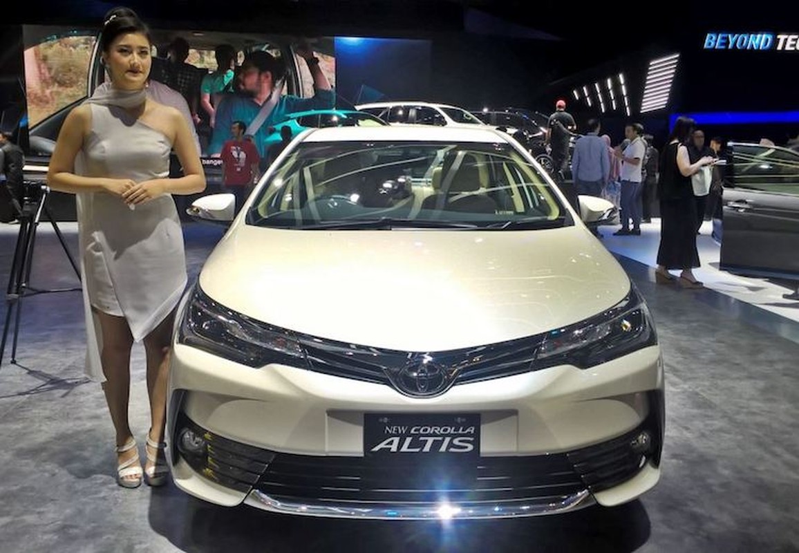 Can canh Toyota Corolla Altis 2018 phien ban dac biet-Hinh-6