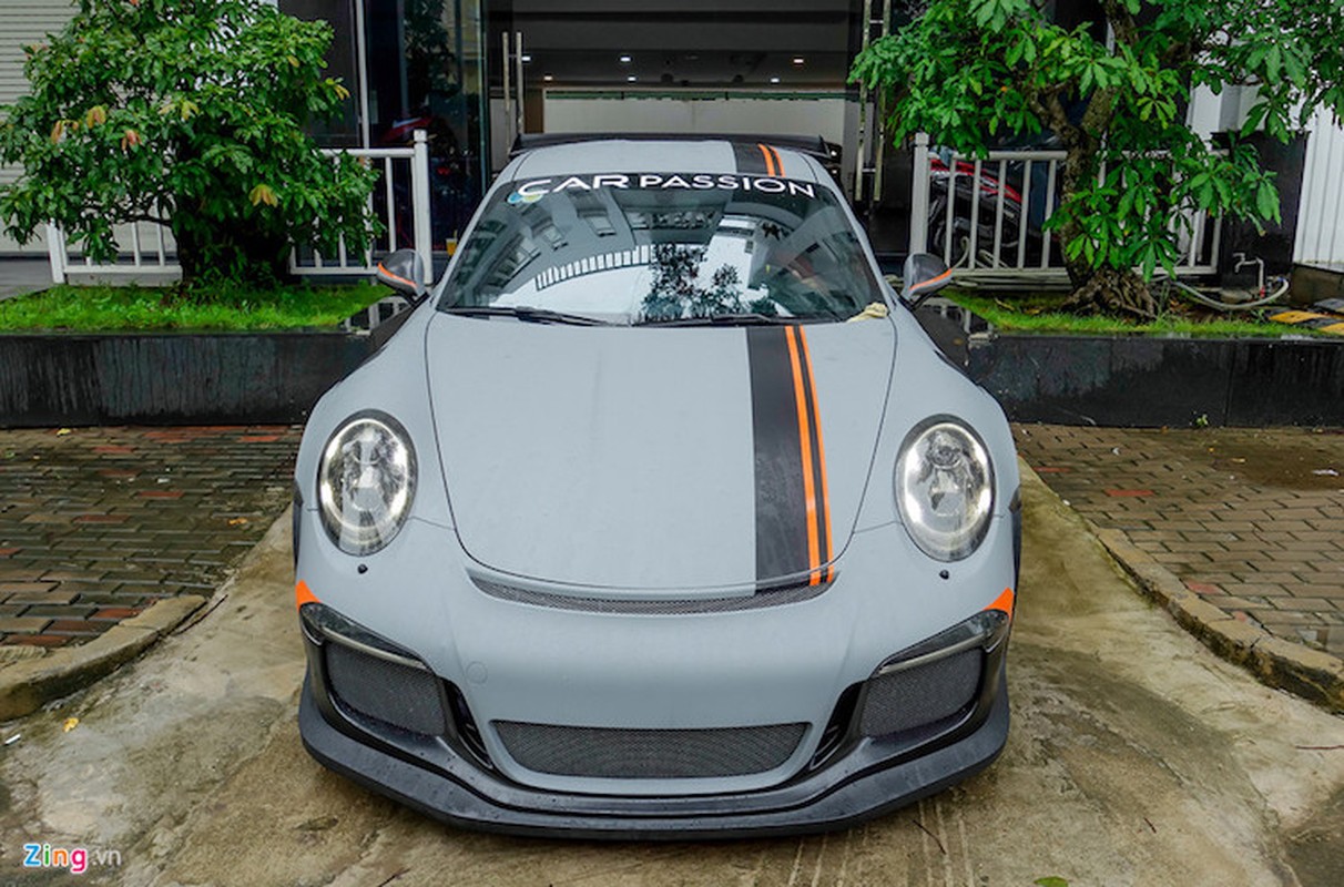 Quoc Cuong Gia Lai do Porsche 911 GT3 tien ty-Hinh-2