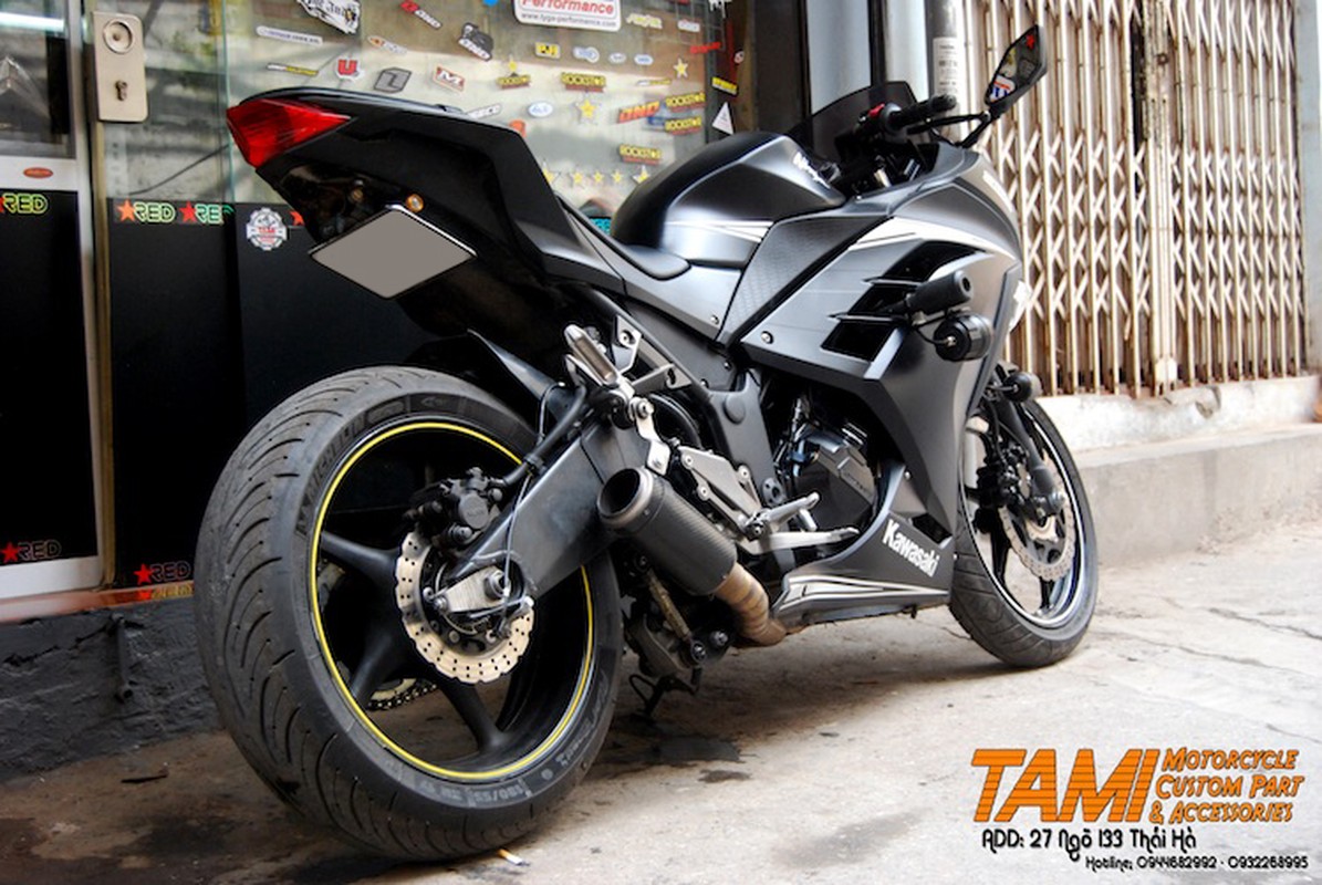 Moto Kawasaki Ninja 300 do &quot;chan dai&quot; Yamaha R6 tai Ha Noi-Hinh-2