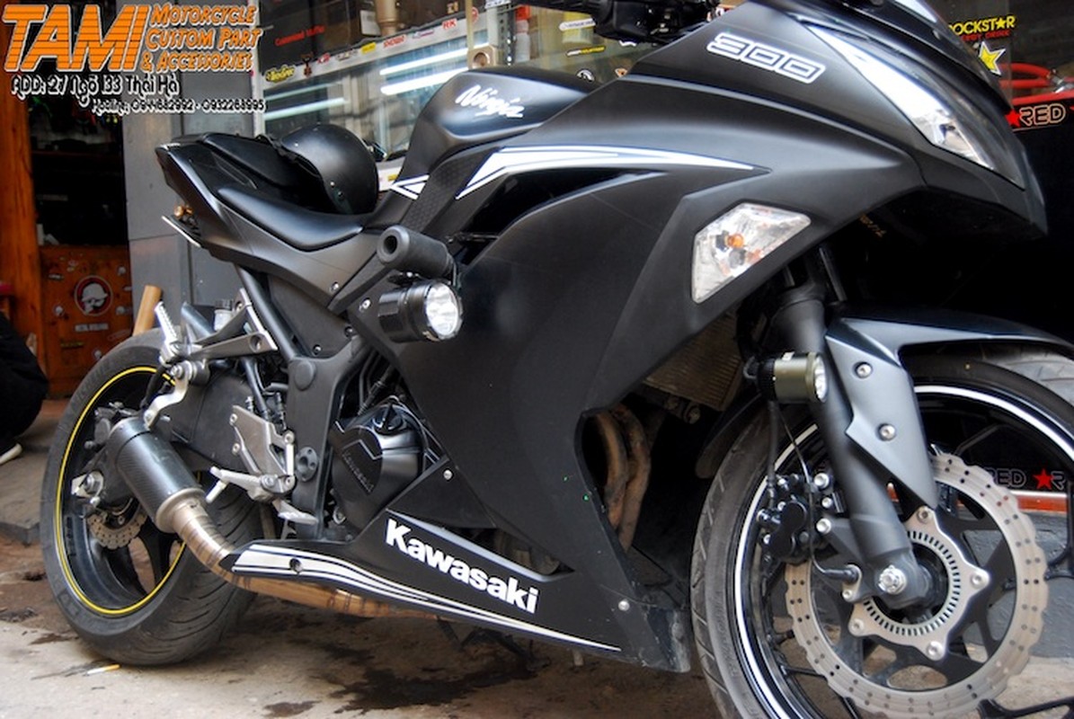 Moto Kawasaki Ninja 300 do &quot;chan dai&quot; Yamaha R6 tai Ha Noi-Hinh-5