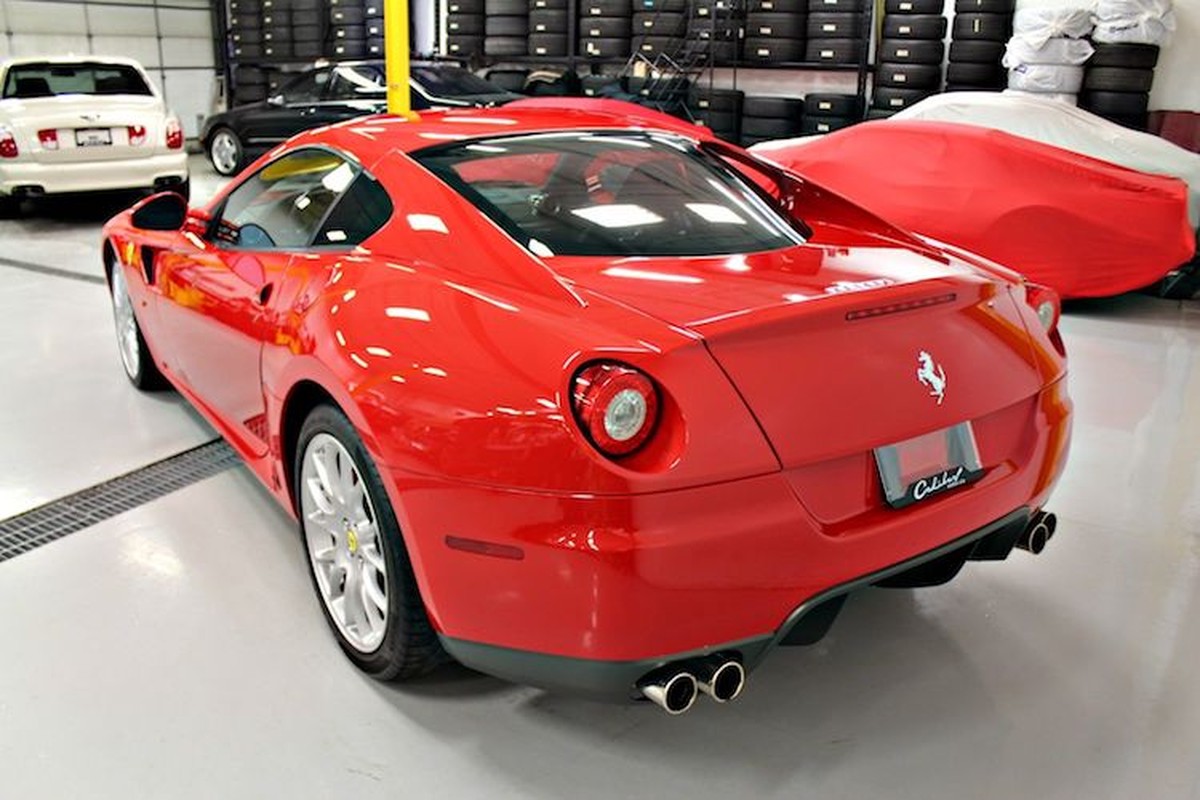 Sieu xe Ferrari 599 GTB so san &quot;thet gia&quot; toi 15 ty-Hinh-8