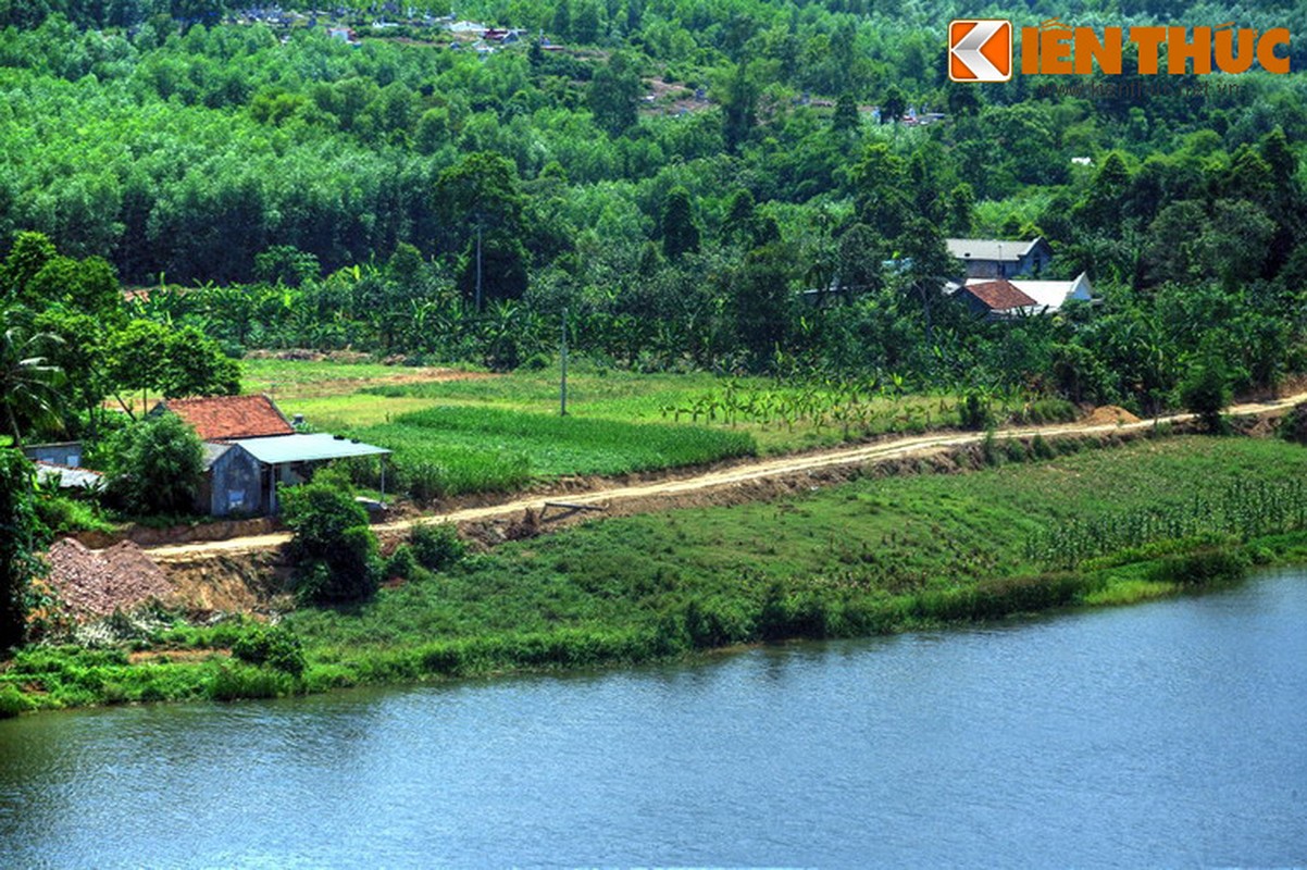 Khung canh than tien tren dinh doi dep nhat xu Hue-Hinh-5