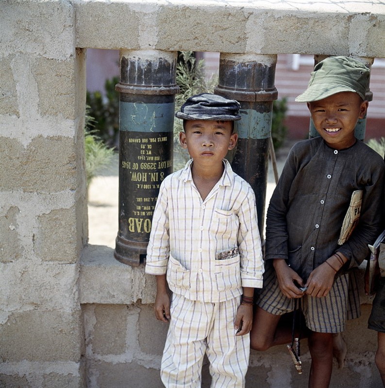 Anh mau doc ve tre em mien Nam, Trung truoc 1975-Hinh-5