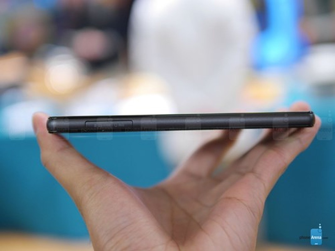 Can canh smartphone Sony Xperia Z4v man hinh sieu net-Hinh-6
