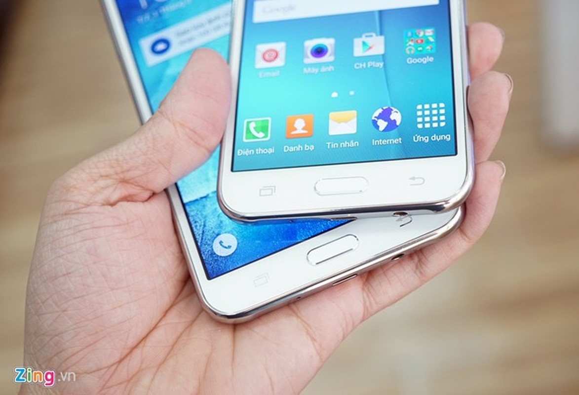 Mo hop smartphone Samsung Galaxy J5 va J7 o Viet Nam-Hinh-7
