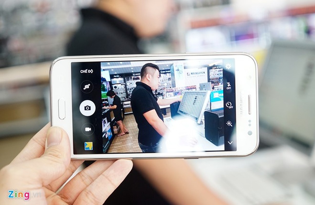 Mo hop smartphone Samsung Galaxy J5 va J7 o Viet Nam-Hinh-9