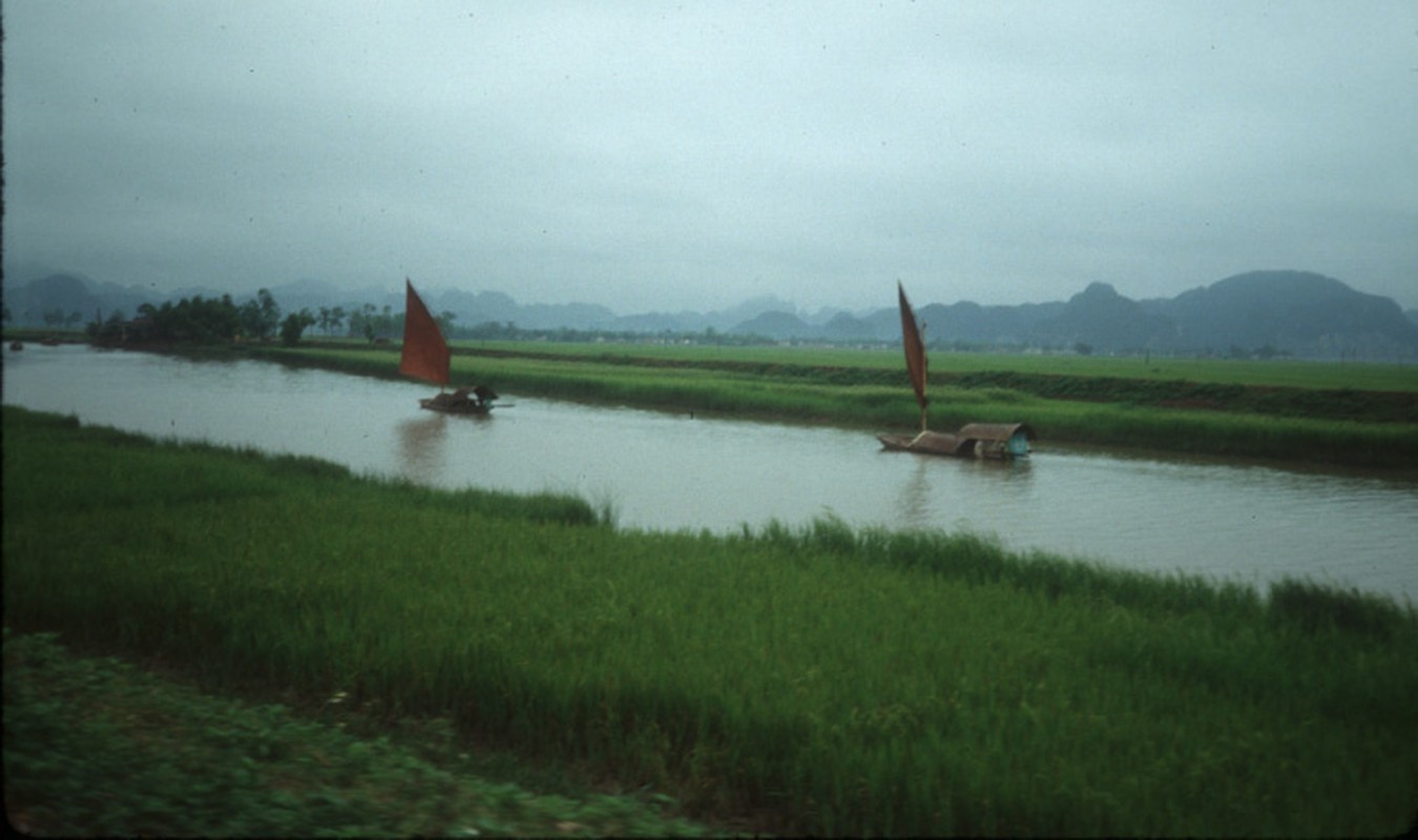 Anh cuc doc ve giao thong Viet Nam thap nien 1980-Hinh-11