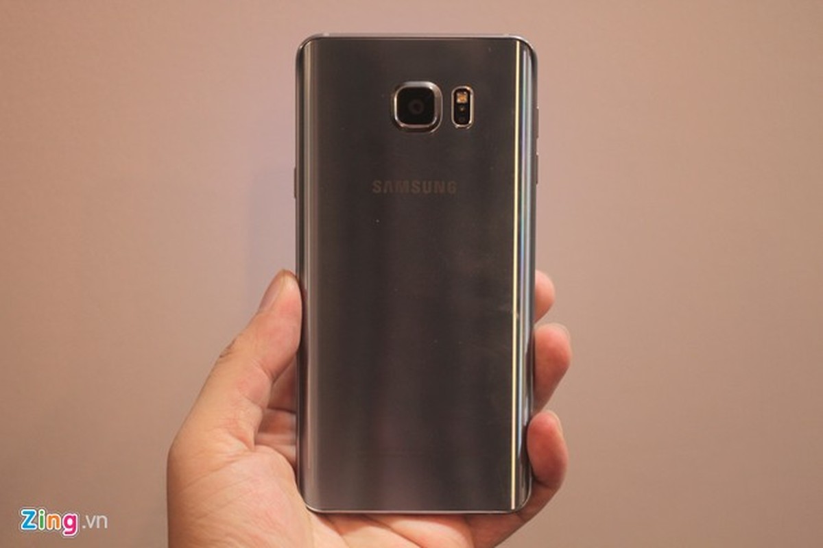 Cuc hot: Anh thuc Samsung Galaxy Note 5 voi mat lung cong-Hinh-16