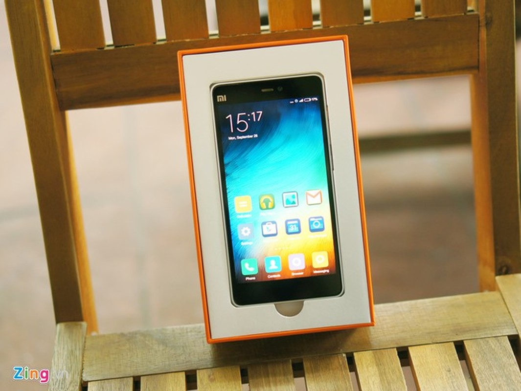 Ngam dien thoai Xiaomi Mi 4C ve VN gia hon 5 trieu dong