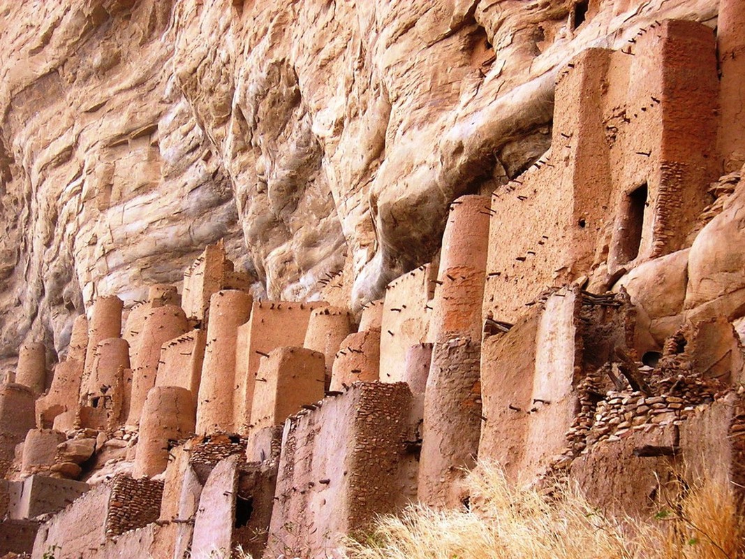 Ky quan kho tin tren vach da Bandiagara cua chau Phi-Hinh-4