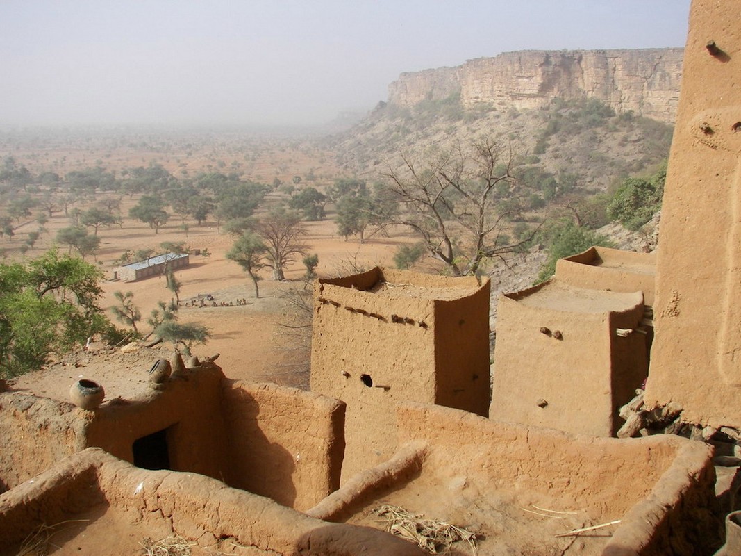 Ky quan kho tin tren vach da Bandiagara cua chau Phi-Hinh-7