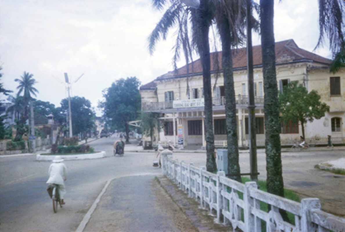 Hinh anh kho quen ve Hue nam 1964 cua Lonnie M. Long-Hinh-14