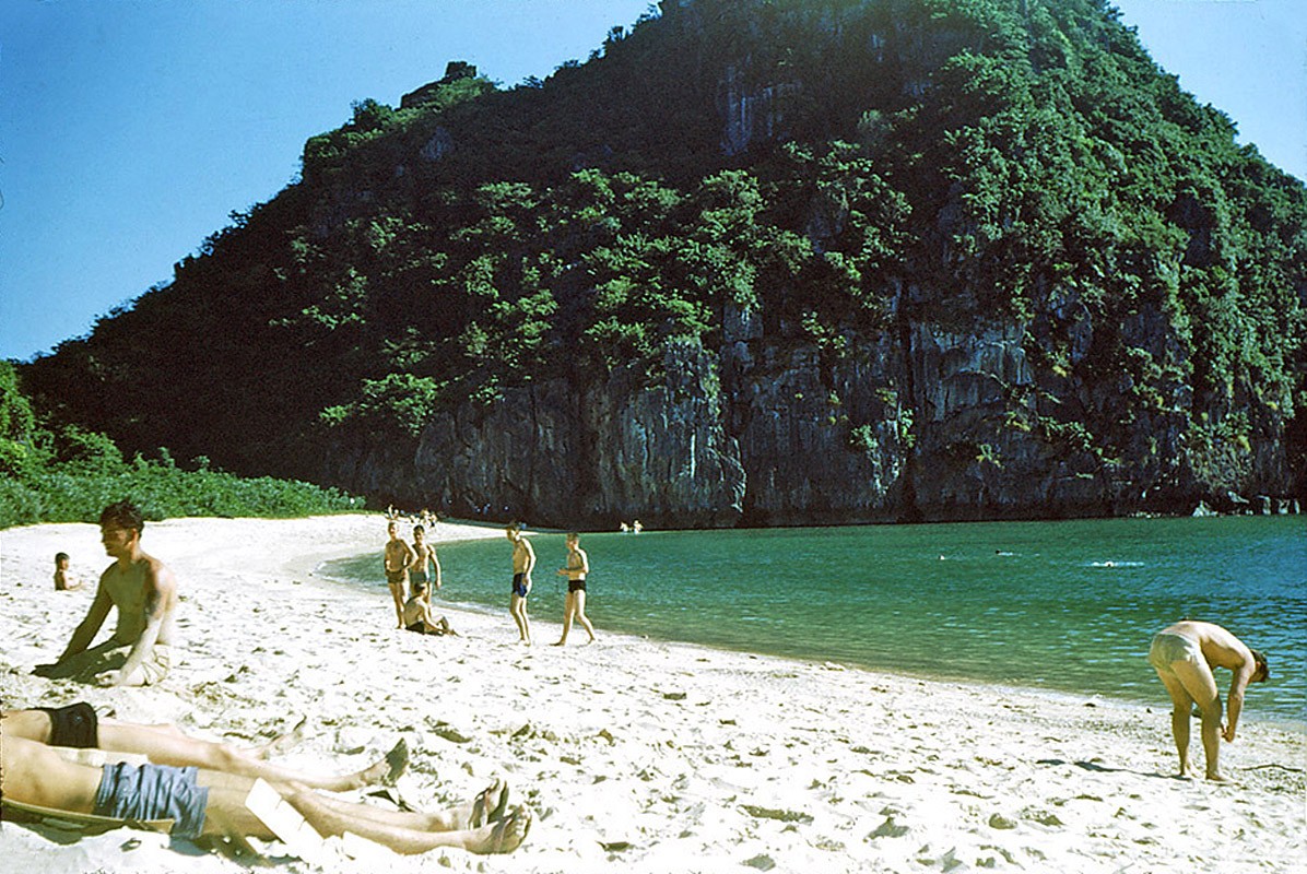 Anh mau hiem co ve Hai Phong nam 1954-Hinh-10