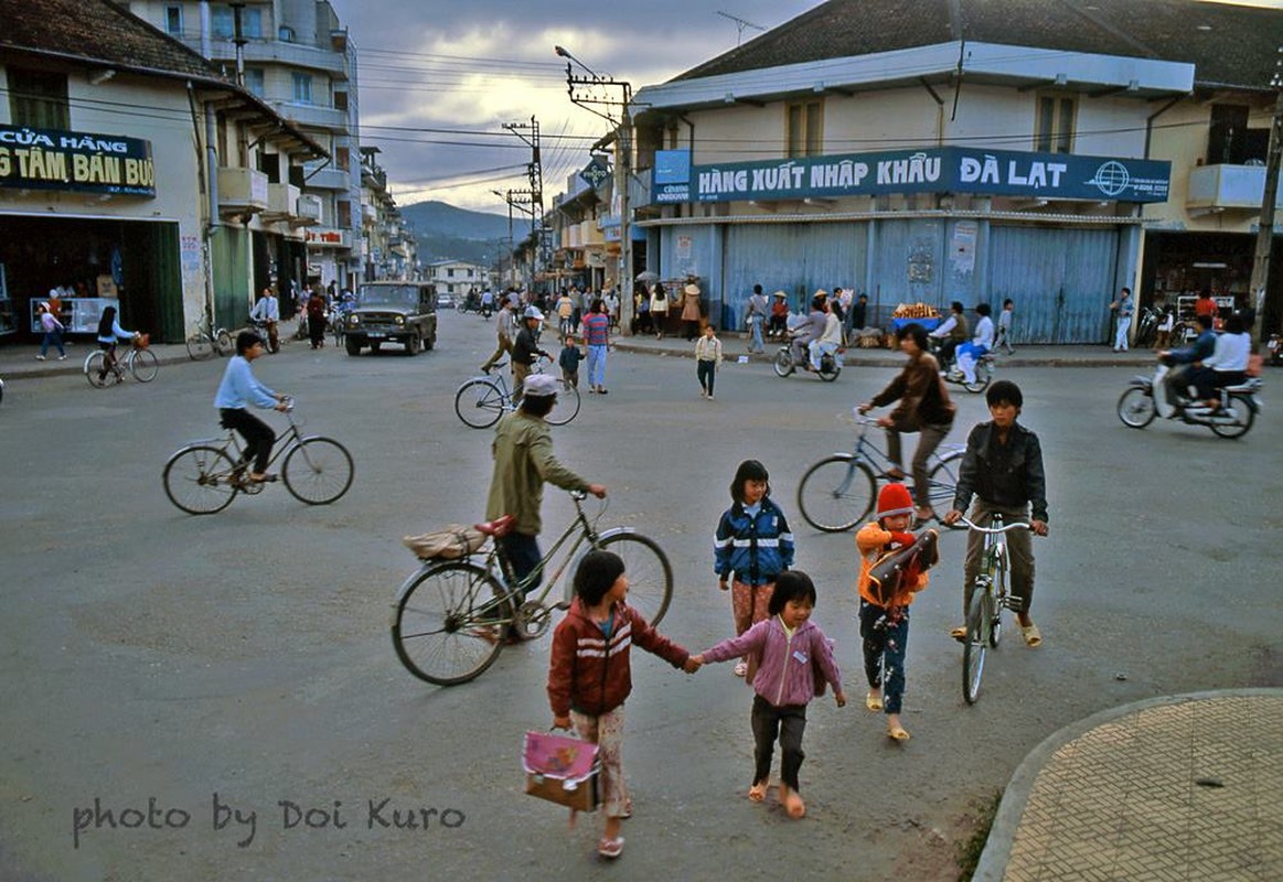 Da Lat nhung nam 1990 trong anh cua Doi Kuro (1)-Hinh-4