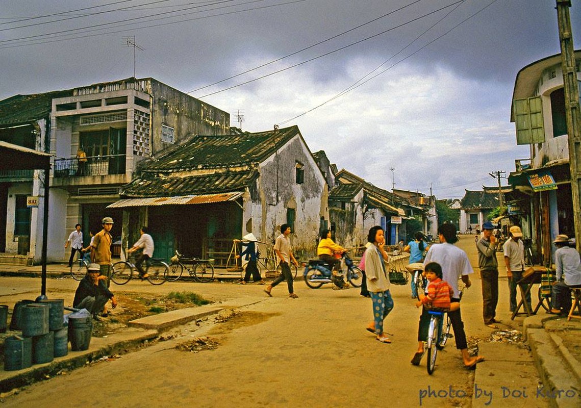 Anh kho quen ve Hue, Da Nang, Hoi An nhung nam 1989-1990-Hinh-2