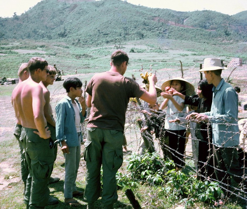 Quang Ngai nam 1967-1968 trong anh cua Steve Eckloff (1)-Hinh-5