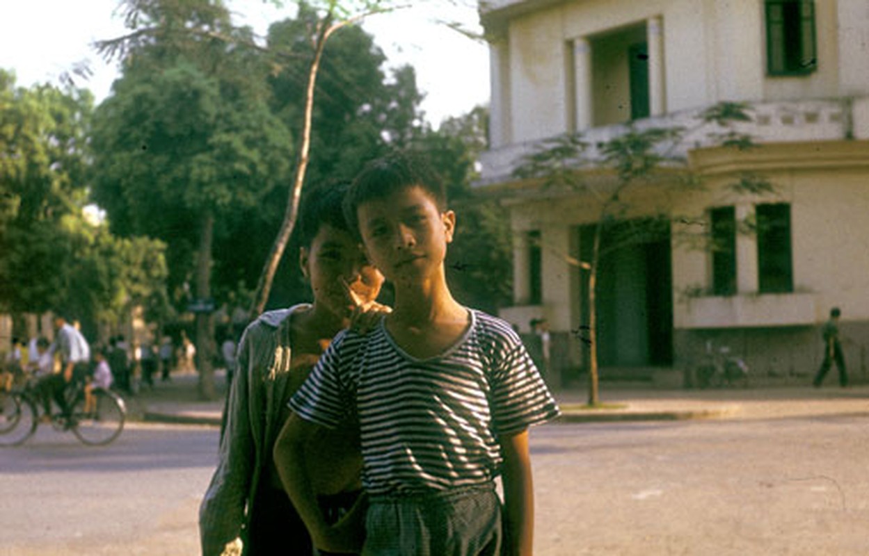 Anh khong the khong xem ve Ha Noi nam 1977 cua phi cong Duc-Hinh-7