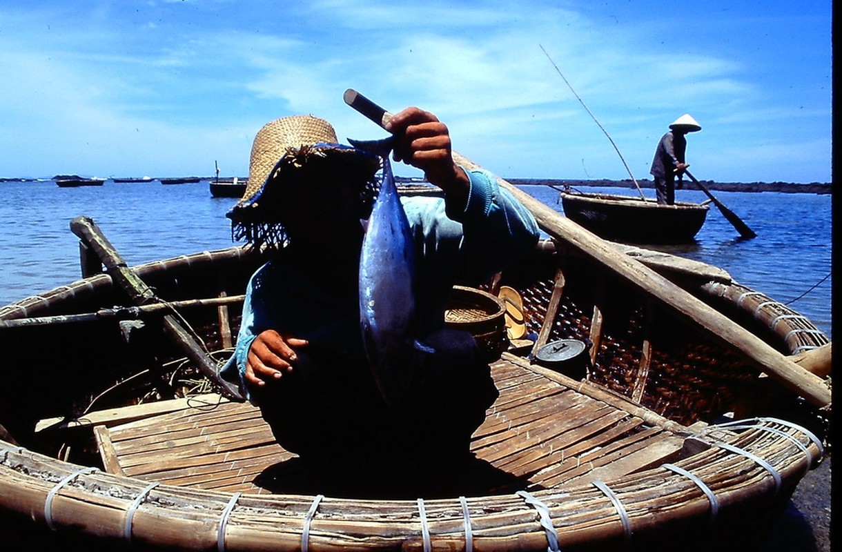 Nhung hinh anh kho quen ve mien Trung nam 1995-Hinh-8