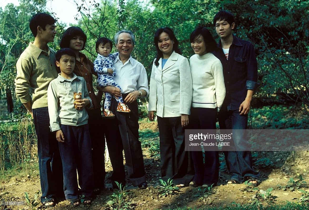 Bo anh cam dong ve Dai tuong Vo Nguyen Giap nam 1983-Hinh-8