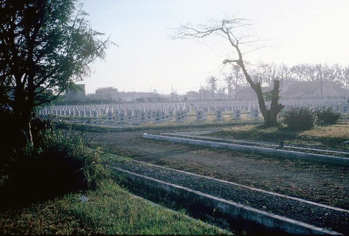 Anh hiem ve nghia trang Phap o Sai Gon truoc 1975-Hinh-7