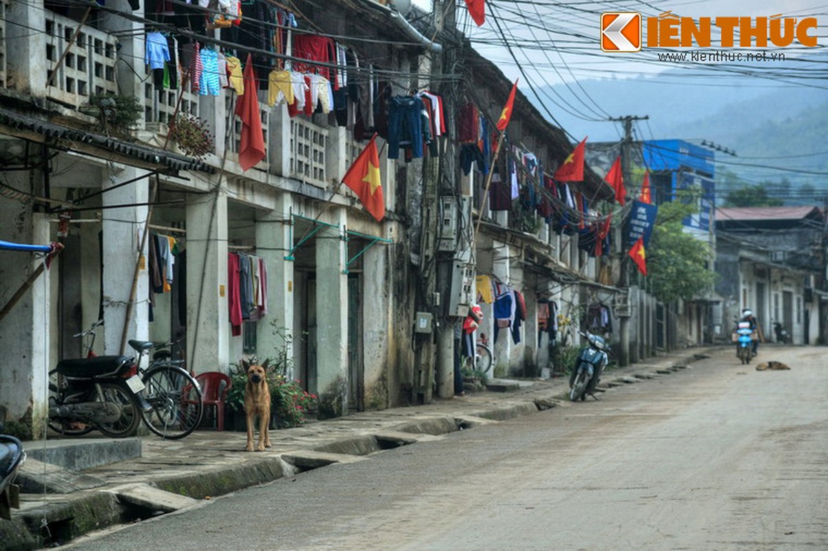 Boi hoi ngam hinh bong thoi bao cap o thi tran Tinh Tuc-Hinh-10