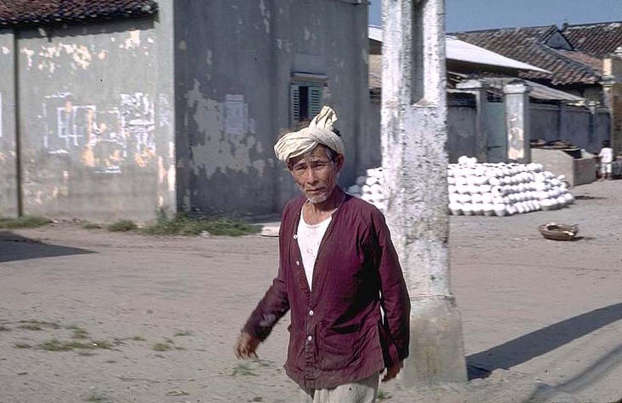 Anh doi thuong tuyet dep o Phan Thiet nam 1968-Hinh-9