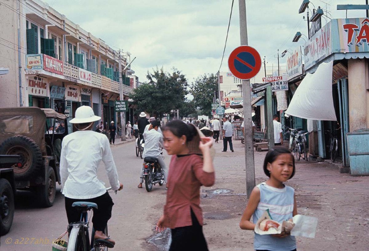 Anh doi thuong thu vi ve Phan Thiet 1967 cua Bob Kelly (2)-Hinh-4