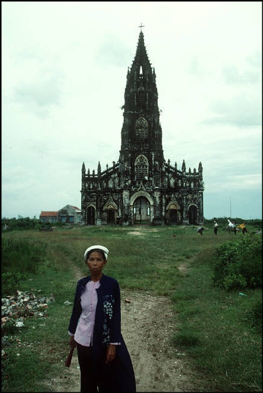 Ngam hinh anh tuyet voi ve Quang Ninh nam 1994 - 1995-Hinh-15