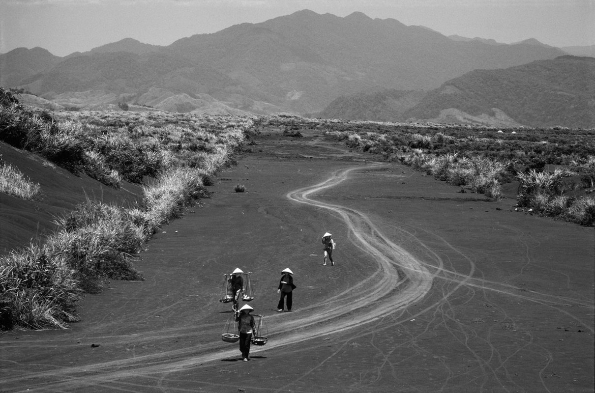 Loat anh dac biet ve duong Truong Son nam 1989 (1)-Hinh-2