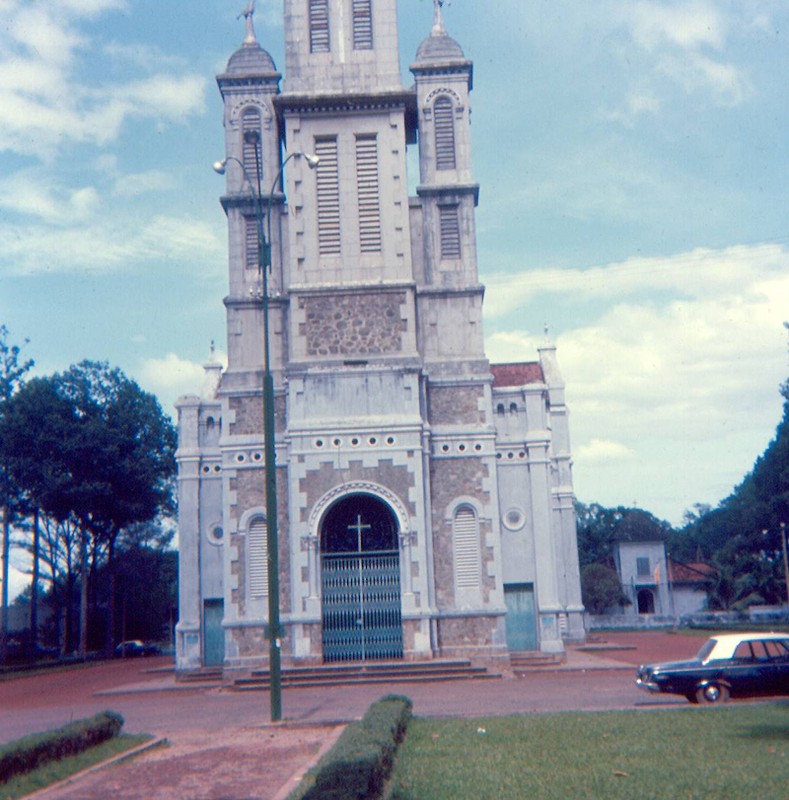 Anh dep ve Sai Gon nam 1966 trong anh Jon W. Madzelan-Hinh-15