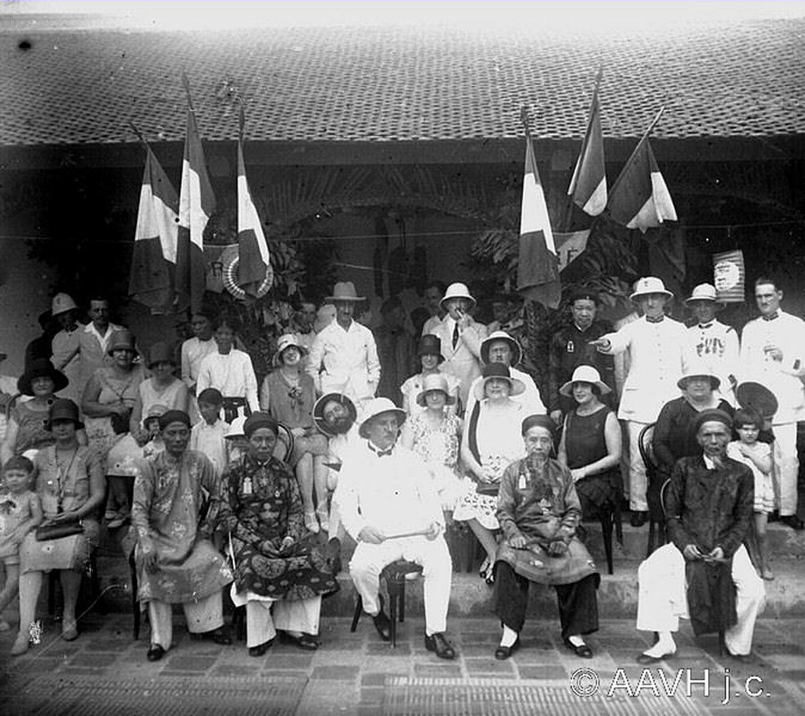 Anh doc ve le tuong niem vua Gia Long nam 1926-Hinh-6