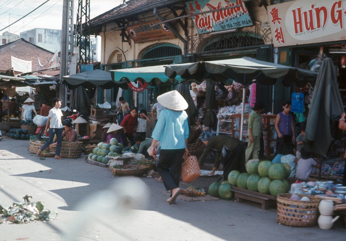 Sai Gon nam 1972 sac net trong anh cua Dick Leonhardt