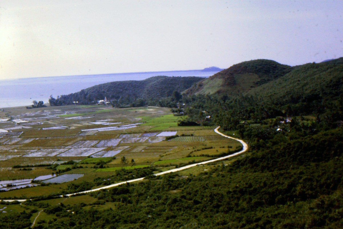 Canh sac tuyet voi tren deo Hai Van thap nien 1960-Hinh-8