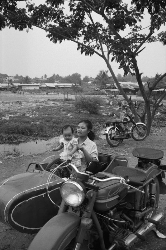 Loat anh de doi ve thanh pho Vientiane thap nien 1990 (2)-Hinh-17