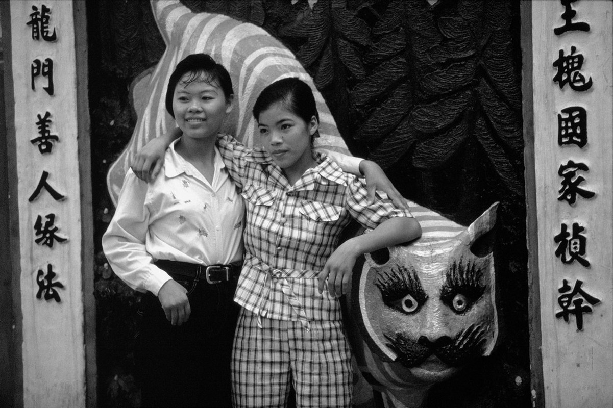 Ha Noi thap nien 1990 qua anh cua Philip Jones Griffiths (1)-Hinh-11